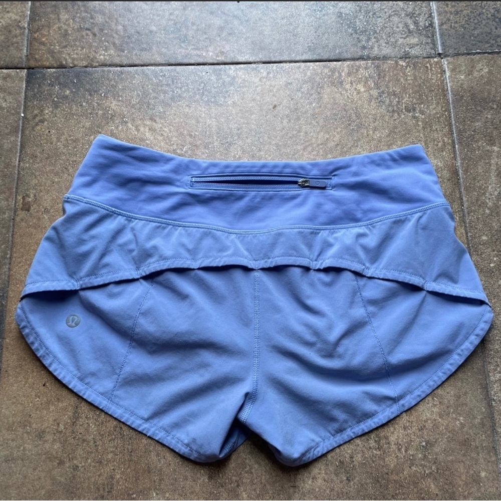 *DISCONTINUED* Rare Lululemon Speed Ups— 2.5 inch inseam, low rise. Size 2